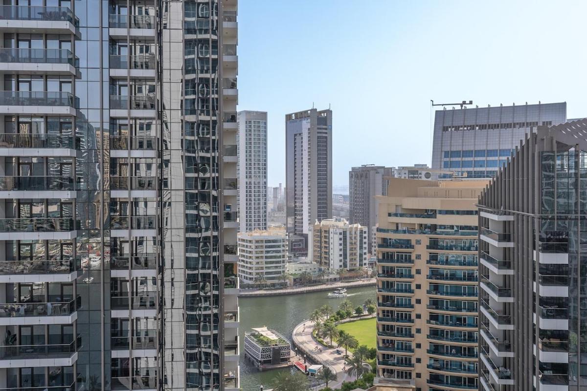 Wonderful 3-Bedroom With Marina Wharf Views In Dubai Marina Exterior photo