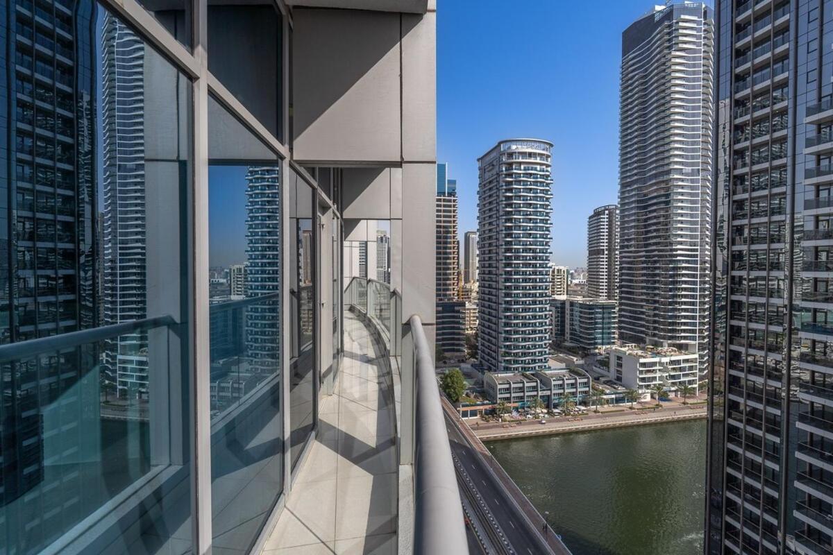 Wonderful 3-Bedroom With Marina Wharf Views In Dubai Marina Exterior photo